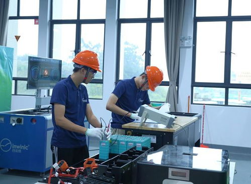 聚焦綠色未來 第二屆全國(guó)新能源汽車關(guān)鍵技術(shù)技能大賽福建省選拔賽在龍巖成功舉辦